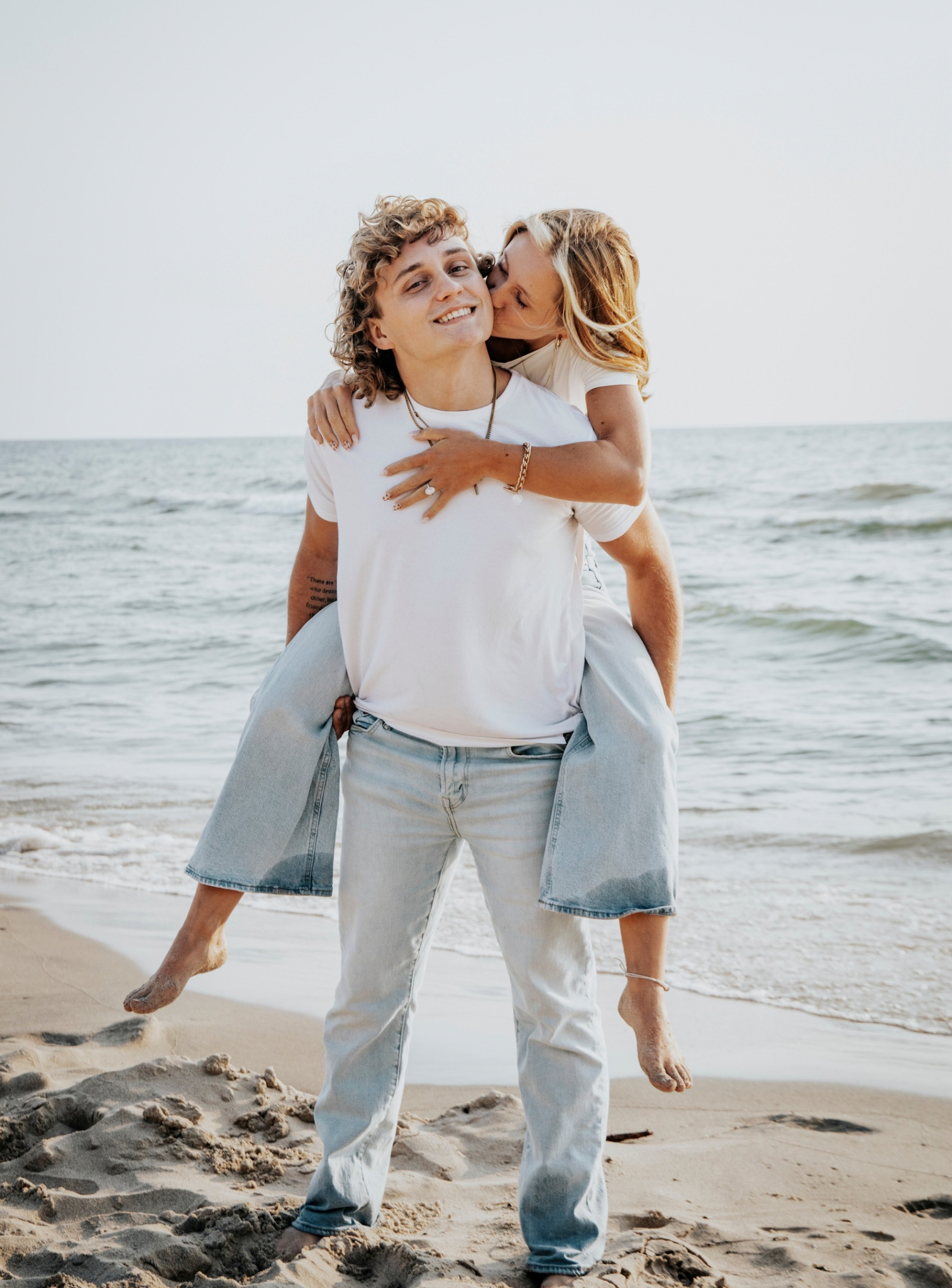 Alexandra and Nathaniel engagement photo