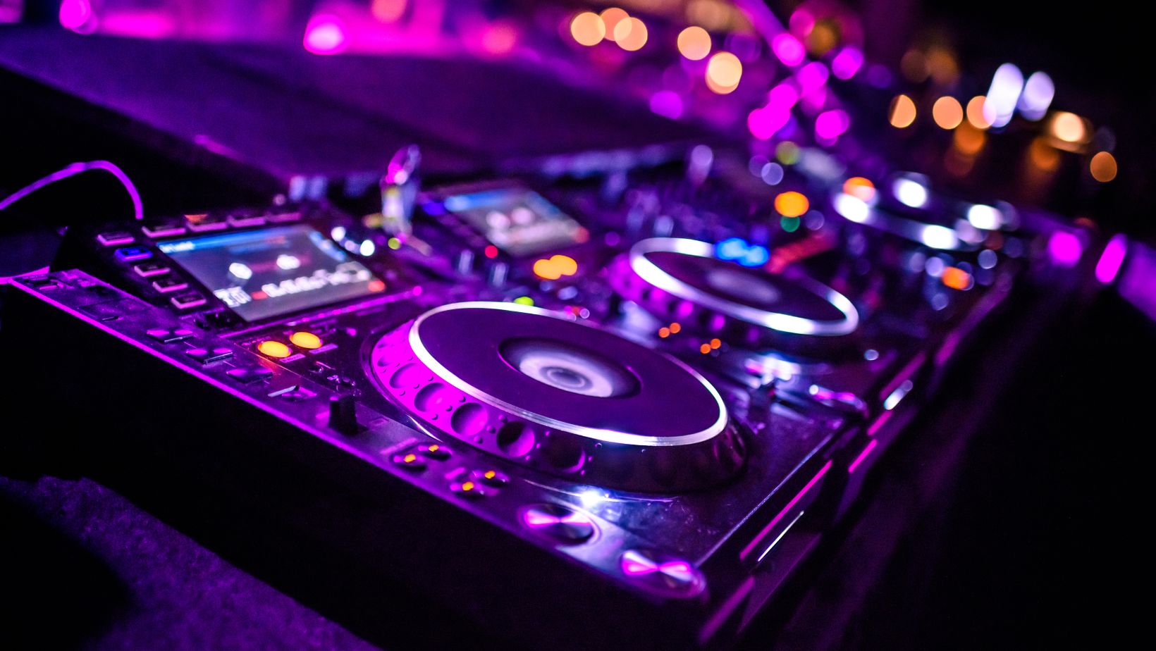 Questions You MUST Ask Before Hiring a DJ or Photo Booth Company in Michigan